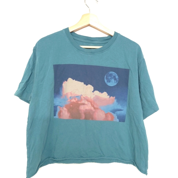 Original use cropped ladies moon/clouds top, size Large - Picture 2 of 6